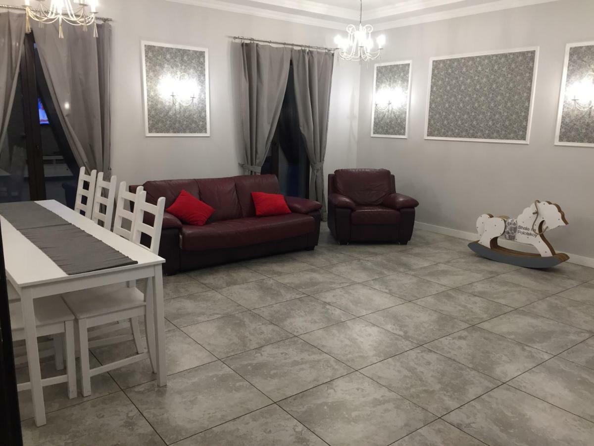 Shale Na Polotskoy Βίλα Μπομπρούισκ Εξωτερικό φωτογραφία