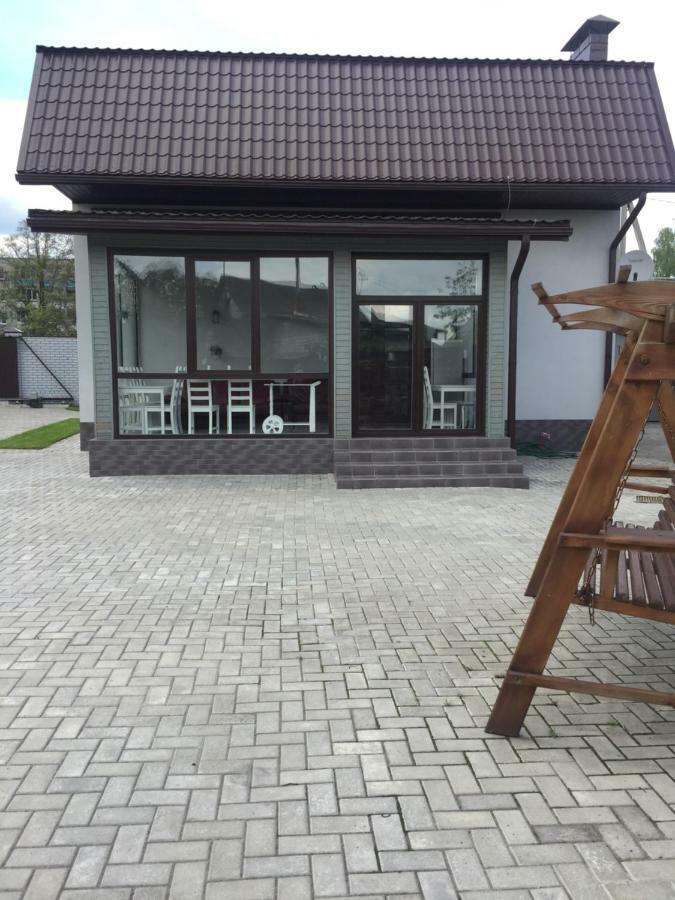 Shale Na Polotskoy Βίλα Μπομπρούισκ Εξωτερικό φωτογραφία